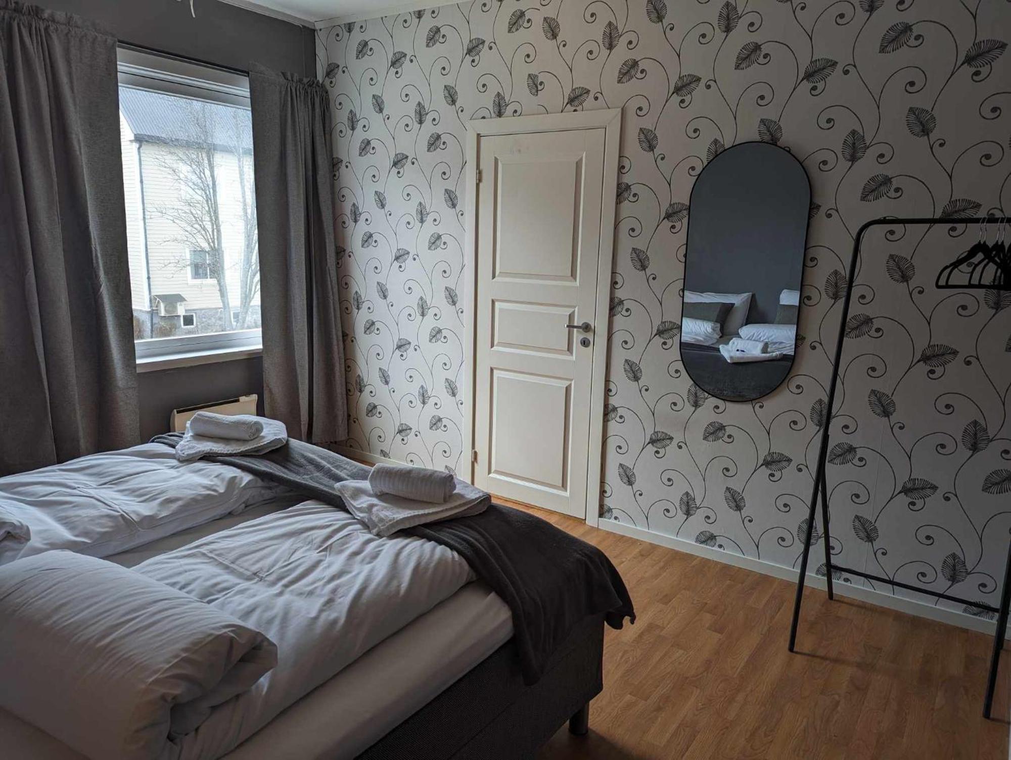 Railside Track Apartment Narvik Bagian luar foto